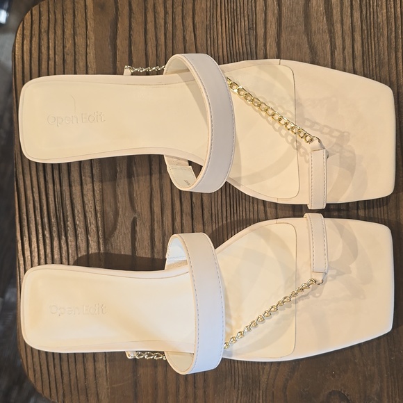 White Sandals with Gold Chain - Picture 1 of 6